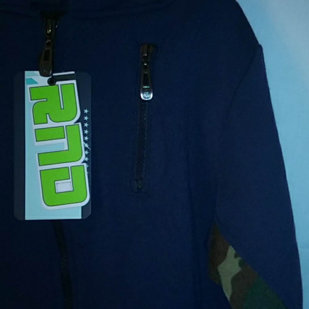 Outfit - Picture 4 of 15